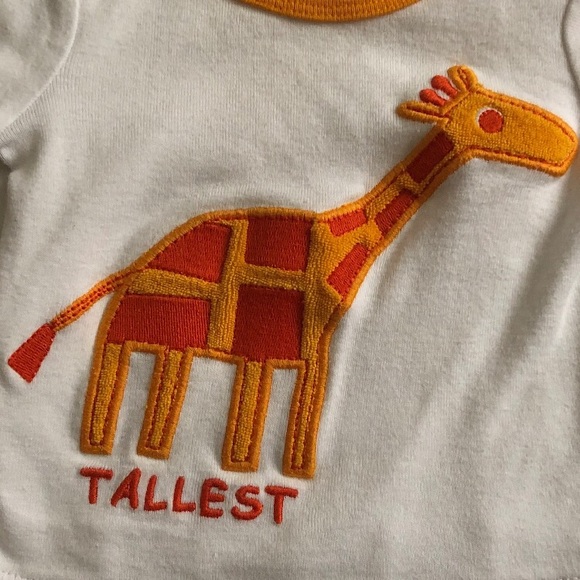 OshKosh baby giraffe t-shirt - Picture 5 of 6